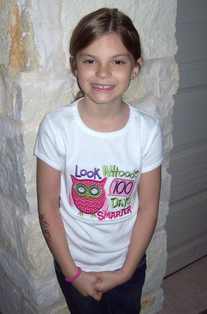 100. Tag Der Schule Look Whoooos 100 Tage Smarter Applizierte T-Shirt von christinamcdaniel