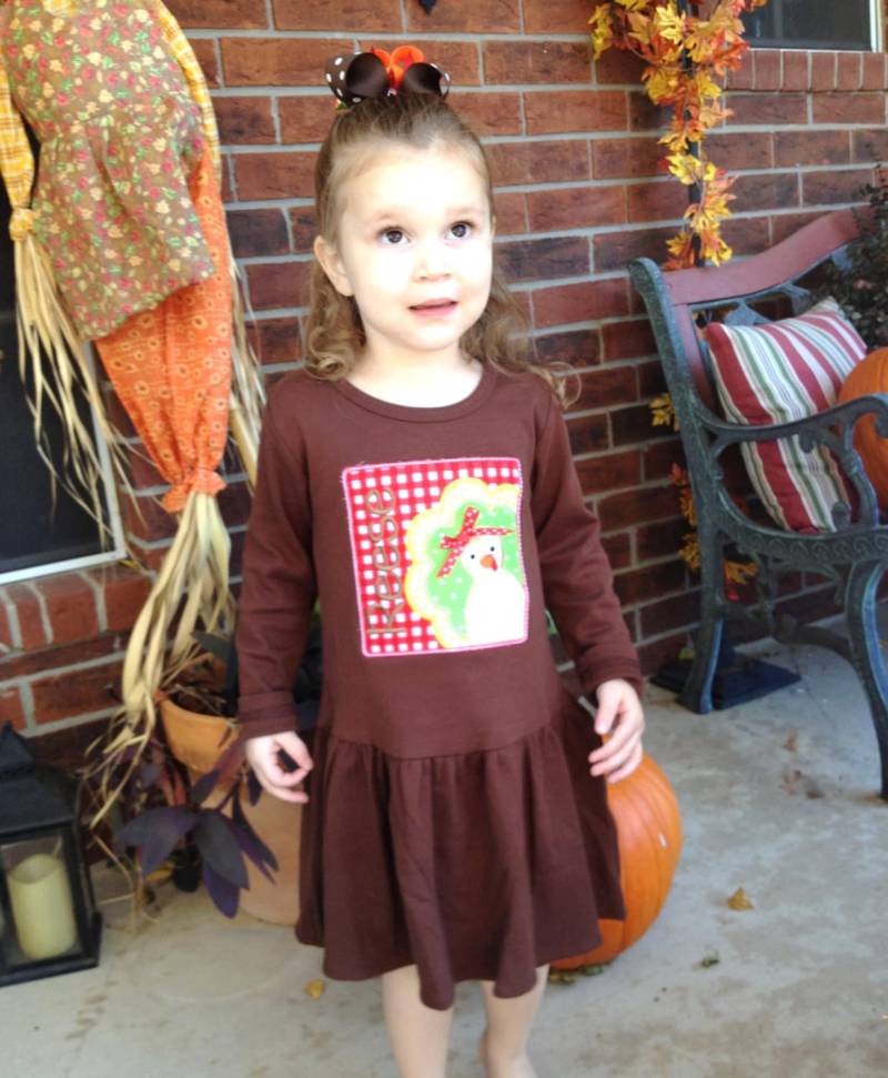 Truthahnrahmen Personalisiertes Strickkleid, Danksagungskleid Für Mädchen, Truthahnkleid Mädchen von christinamcdaniel