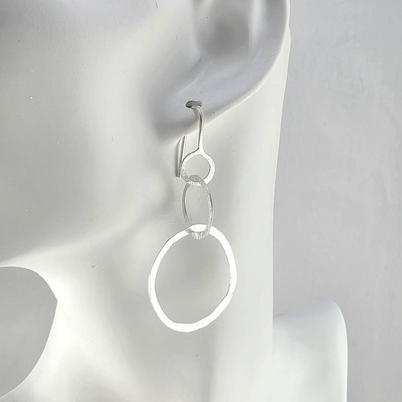 Federleichte Statement-Ohrringe, Silber Von Hand Geschmiedetes, Schwarzwald Naturdesign von christophdausdesign