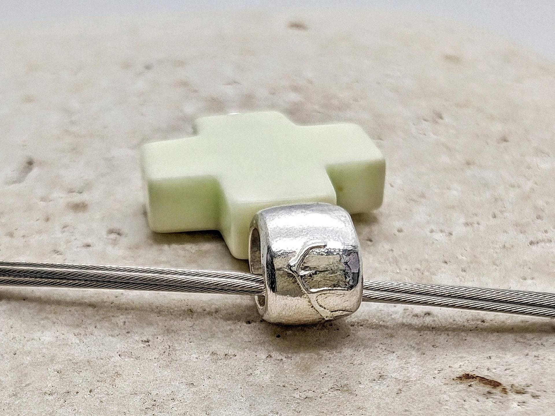 Silber Anhänger, Hellgrünes Chrysopras Kreuz, Statement Halsschmuck, Geweihmotiv von christophdausdesign