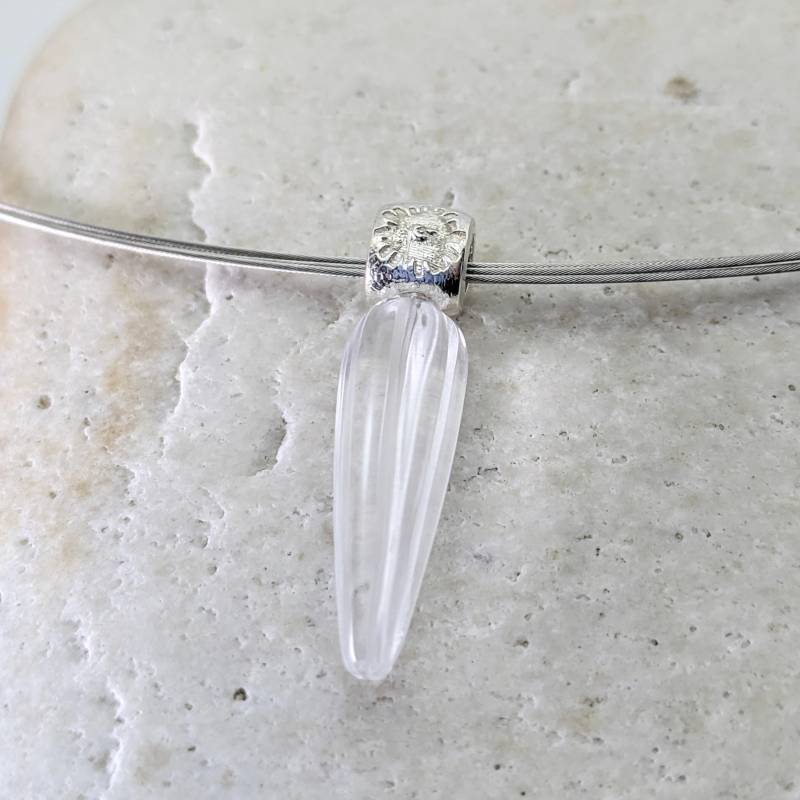 Silber Statement Anhänger, Bergkristall Pendel, Halsschmuck Filigranes Blumenmotiv von christophdausdesign