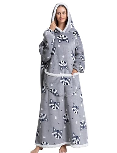 Deckenpulli Damen Oversized Kuschel Pullover Herren Riesige Fronttasche Plüsch Tragbare Decke mit Ärmeln Verlängert Übergroße Plaid Decken Warme Schlafanzug Couchdecke(Erwachsene, Waschbär) von chuangminghangqi