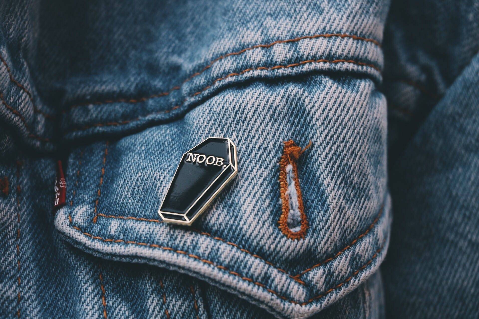 Noob Sarg Emaille Pin Noob Sarg Emaille Pin von chuckth3th1rd