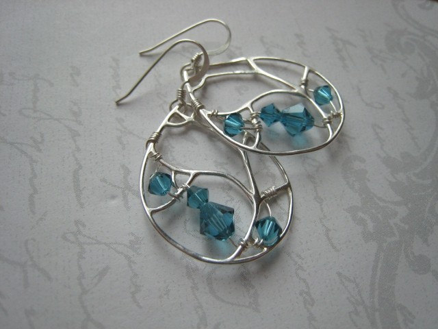 Dekoratives Blatt Mit Swarovski-Kristallen von chudesigns