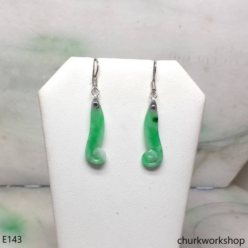 Leichte Grüne Jade Sterling Silberohrringe Leichte Grüne Jade Sterling Silberohrringe von churkworkshop
