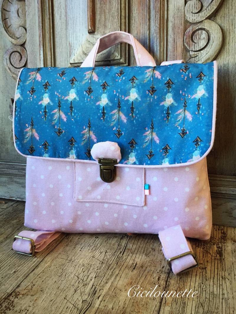Kindergarmädchen Personalisierte Strass-Und Polka-Punkte Kindergarmädchen Personalisierte Strass-Und Polka-Punkte von cicilounette