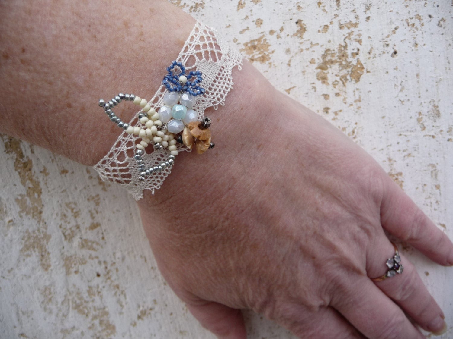 Dentelle Elfenbein Und Weichen Blauen Armband Französisch Handgemacht von cielmesbijoux