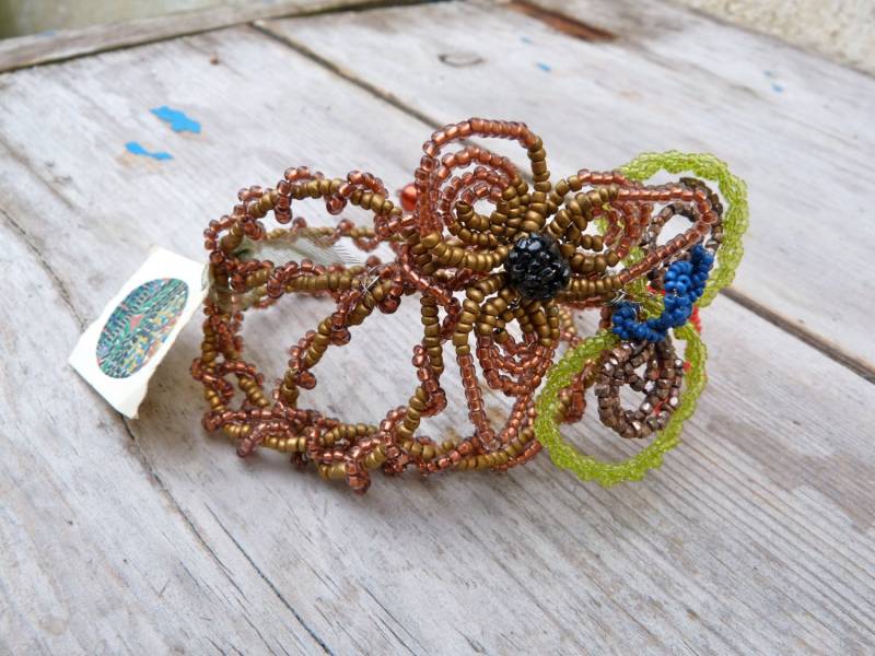 Handmade in Frankreich Big Blumenstrauß Auf Perlen Draht Armband Handmade in Frankreich Big Blumenstrauß Auf Perlen Draht Armband von cielmesbijoux