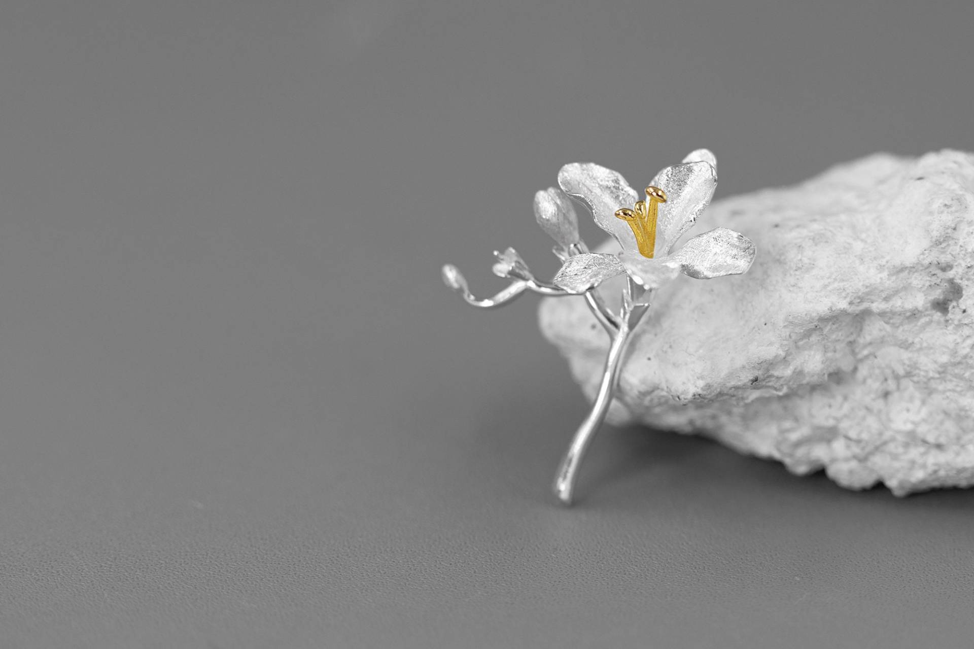 Freesia Blume Brosche-sterling Silber Freesie Pin-Frühlingsblume-Dainty Floral Schmuck-Muttertag Geschenk von cindysilverstudio