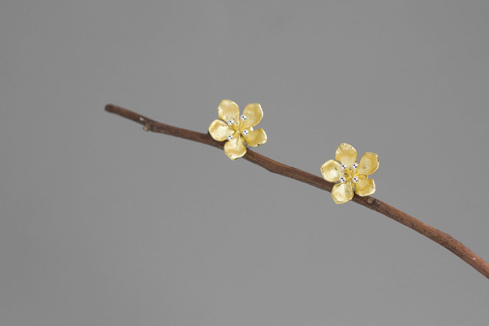 Pfirsich Blüte Blume Ohrstecker-sterling Silber Charme Ohrring-Frühling Blume-Dainty Floral Schmuck-Geschenk Für Sie von cindysilverstudio