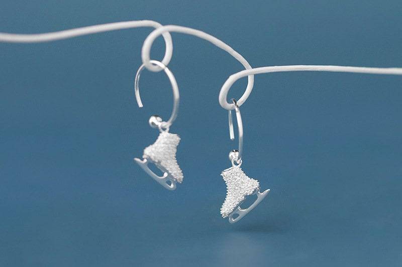 Schlittschuhe Ohrring-sterling Silber Zirkon Hoop Ohrring-Funkelnde Zirkon-Eis Sport Schmuck-Geschenk Für Sie von cindysilverstudio