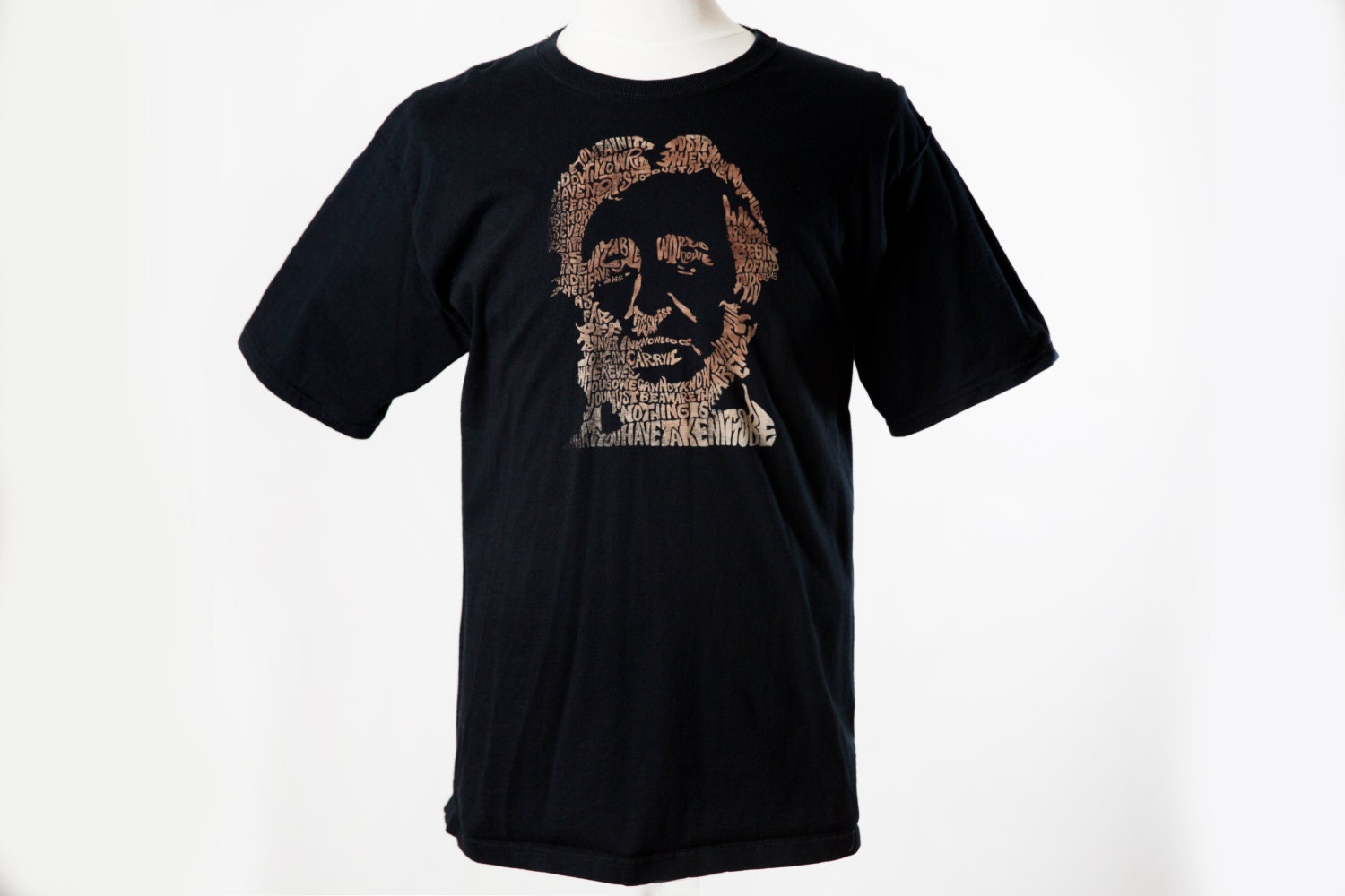 Henry David Thoreau T-Shirt | Handgedrucktes Siebdruck-Grafik-T-Shirt-Zitat von civildisobedience