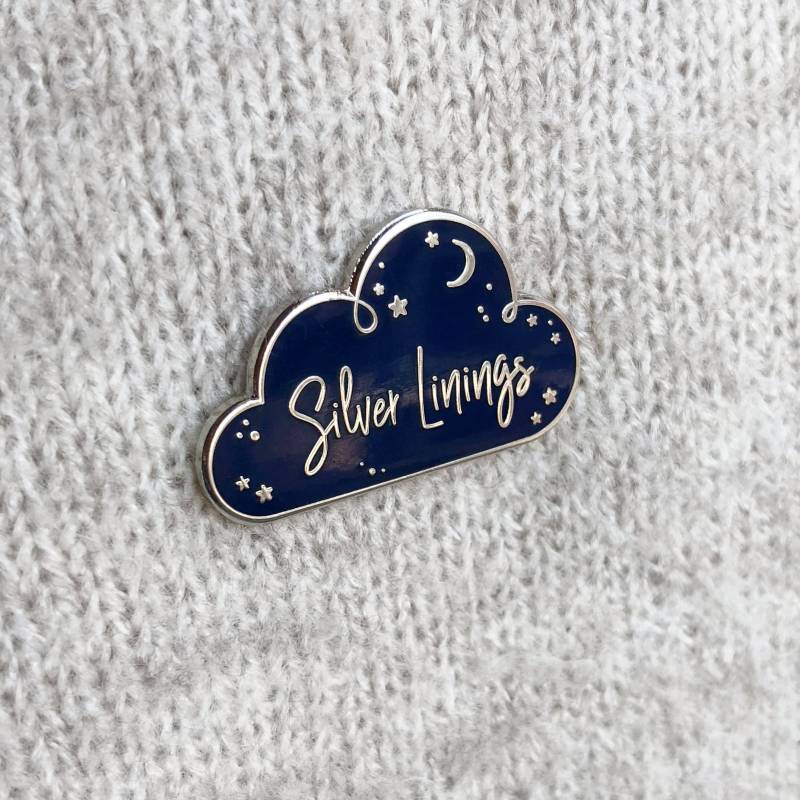 Silberne Linings Navy Emaille Pin Badge, Nur Weil Geschenk von claraandmacy