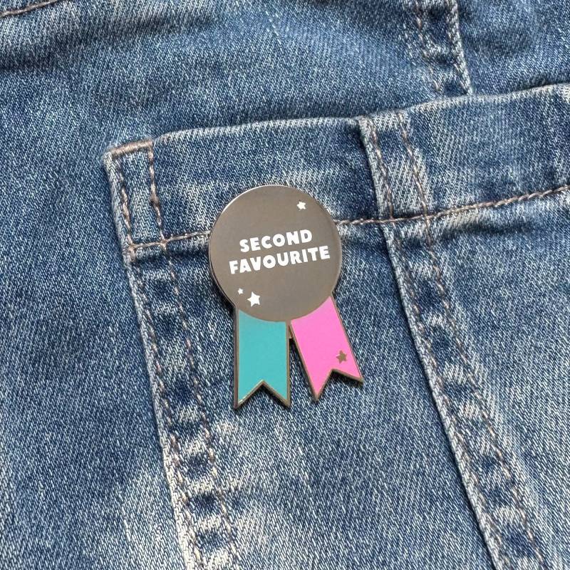 Zweitliebste Medaille Emaille Pin Badge von claraandmacy