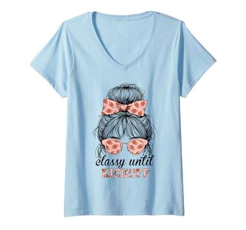 Damen Klassischer Fußball bis zum Anpfiff, unordentlicher Bun, Frauenfußball T-Shirt mit V-Ausschnitt Damen Klassischer Fußball bis zum Anpfiff, unordentlicher Bun, Frauenfußball T-Shirt mit V-Ausschnitt von classy until kickoff football