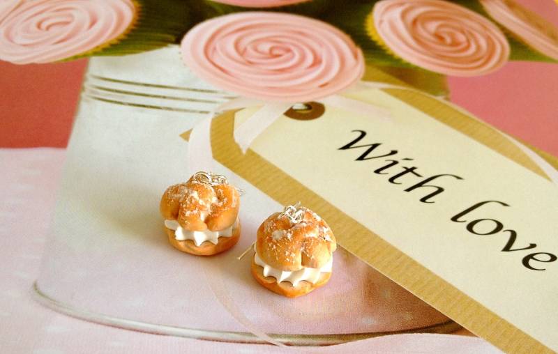 Handgemachte Pusteblumen Ohrringe - Kawaii Polymer Clay Dessert Schmuck Für Feinschmecker, Ohrringe von claysweetdeco