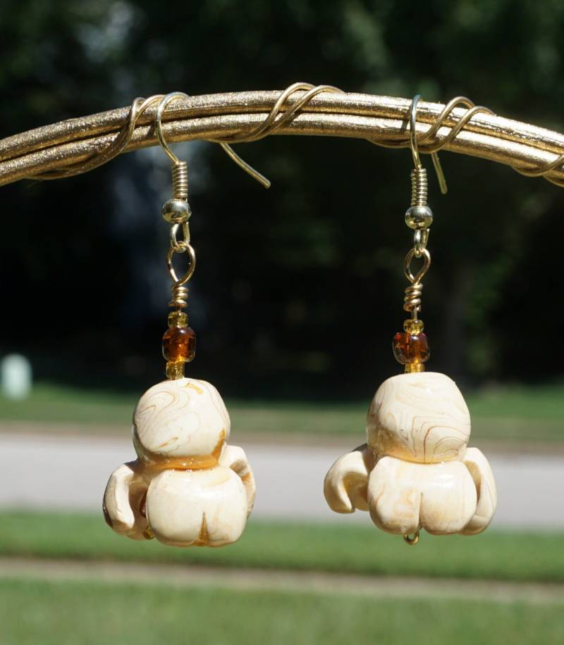 Popcorn-Ohrringe, Carmel Wirbeln Mais, Ohrringe Für Popcorn Liebhaber Popcorn-Ohrringe, Carmel Wirbeln Mais, Ohrringe Für Popcorn Liebhaber von claythingsofdewire