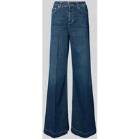 Closed Flared Fit Jeans mit Logo-Patch in Dunkelblau, Größe 27 von closed