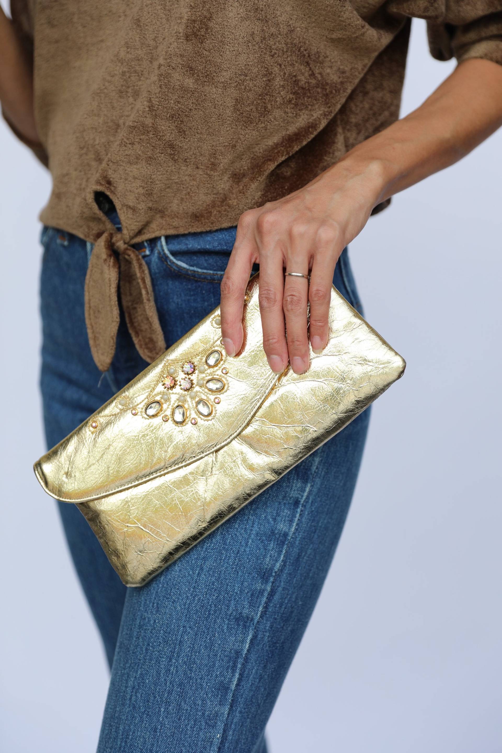 1960Er Metallic Clutch/Abend Geldbörse Mid Century Deco Umschlag Handtasche Mit Strass Und Perlen 1960Er Metallic Clutch/Abend Geldbörse Mid Century Deco Umschlag Handtasche Mit Strass Und Perlen von closetcaseVNTG