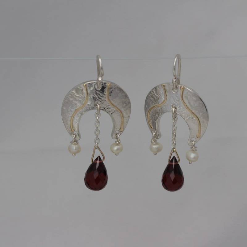Kronleuchter Stil Granat Und Perle Ohrringe Kronleuchter Stil Granat Und Perle Ohrringe von clydekirton