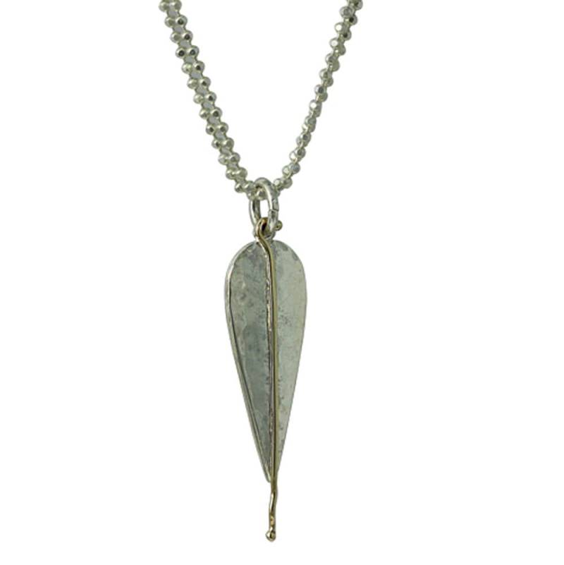 Silber Und Gold Mischmetall Elegante Blatt Halskette-Kugelkette Halskette, Anhänger, Hammered Leaf Geschenk Halskette von clydekirton