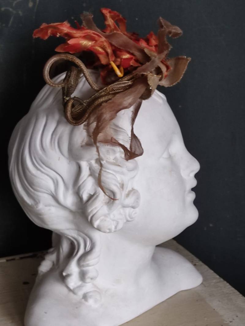 Vintage Kopfputz Kopfschmuck Theater Kostüm Feuervogel Theaterstück Requisite Handgefertigter Fantasy Reif Mit Stoffornamentik Stoff Fetzen von coerdefleur