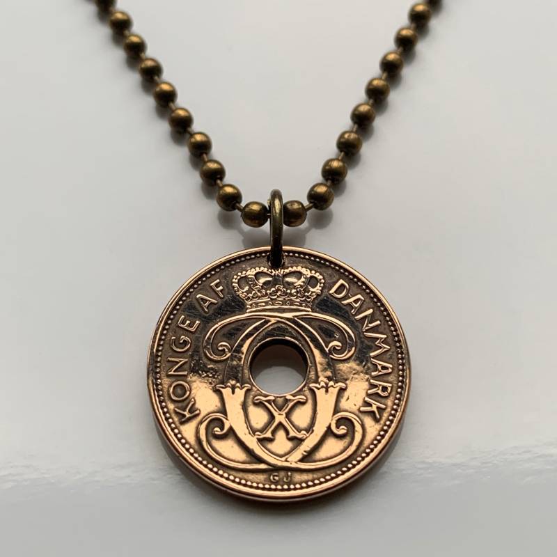 1928 Dänemark Danmark Danish 2 Ore Münze Anhänger Initial C Kopenhagen Dane Nordic Randers Kolding Zeland Fünen Faroese Vendyssel Thy N000127 von coinedJEWELRY