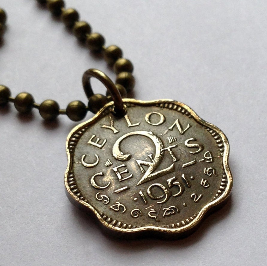 1955 Britisch Ceylon Sri Lanka 2 Cent Münze Anhänger Colombo Kotte Singhalesisch Buddhismus Anuradhapura Kataragama Sabaragamuwa Pada Uk N000275 1955 Britisch Ceylon Sri Lanka 2 Cent Münze Anhänger Colombo Kotte Singhalesisch Buddhismus Anuradhapura Kataragama Sabaragamuwa Pada Uk N000275 von coinedJEWELRY