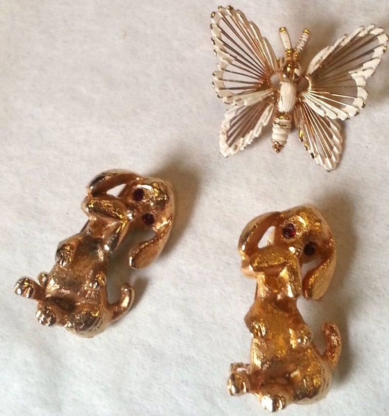 Vtg Viel 1960Er Jahren Monet Schmetterling Weißer Emaille 2 Französisch Pudel Hund Pins Pullover Stifte von collectiblejewels