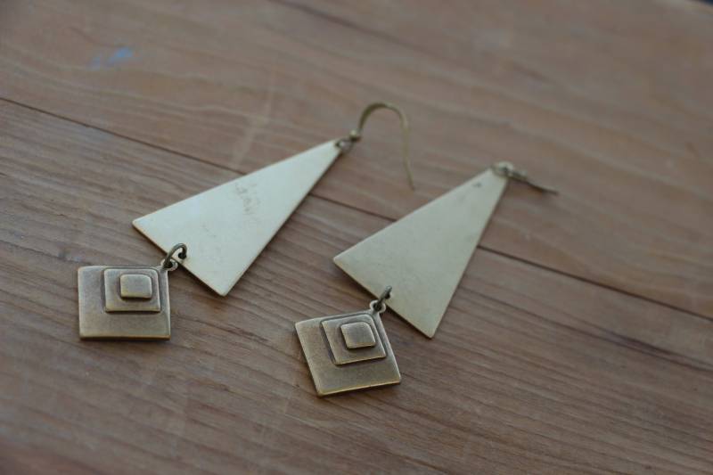Dreieck Und Geschichteten Diamant-statement-Ohrringe Dreieck Und Geschichteten Diamant-statement-Ohrringe von collectingnectar