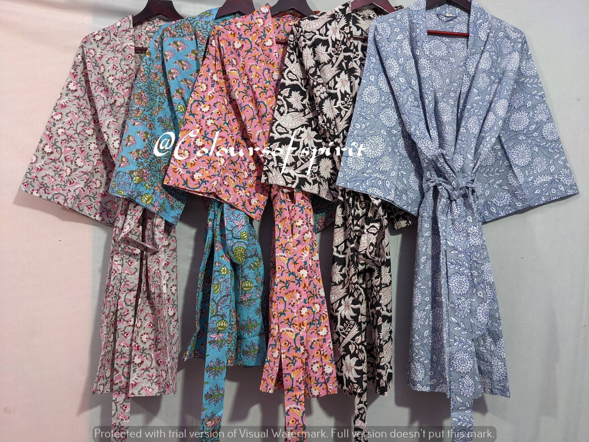 Express-Lieferung - Baumwoll-Kimono-Roben, Blumendruck-Kimono, Weiche Und Bequeme Bademäntel, Wickelkleid, Hausmantel, Robe, Kimono, Set Ab 5 Stück von coloursofspirit