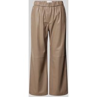 comma Bootcut Hose in Leder-Optik in Taupe, Größe 34 von comma