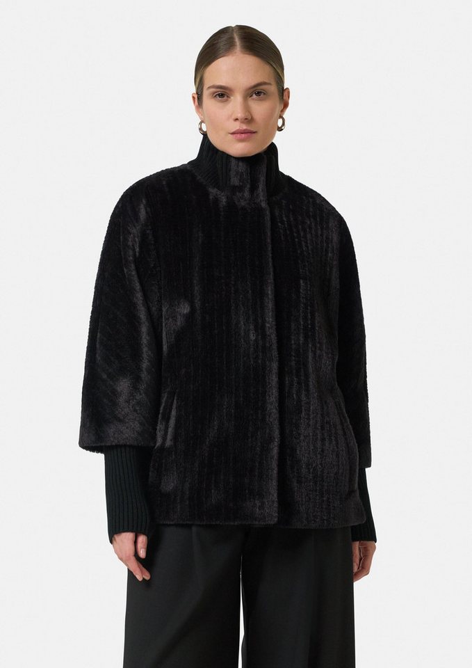 comma Funktionsjacke Outdoor-Jacke Cape aus Teddyplüsch mit Strickdetails von comma