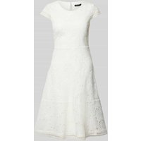 comma Knielanges Kleid mit Häkelspitze in Offwhite, Größe 40 von comma