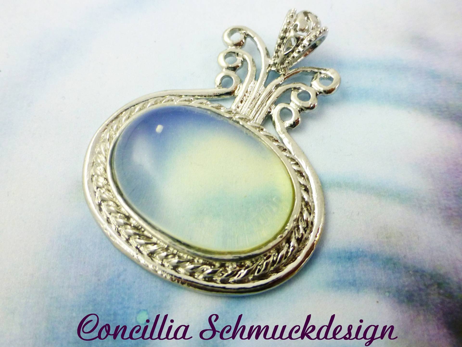 Anhänger Glasopalit von concilliadesign