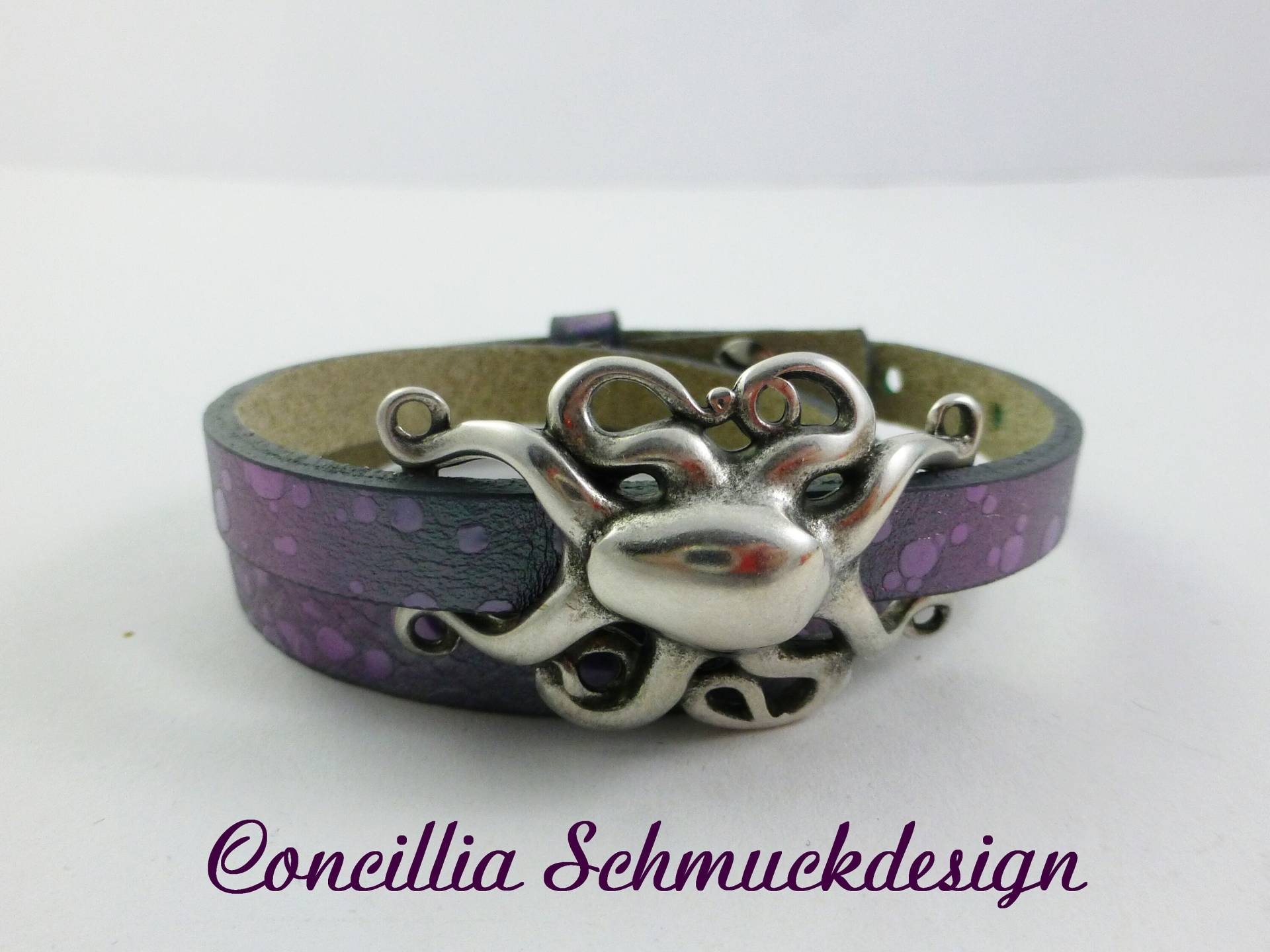 Armband Echtleder Octopus Metallic Silber Lila von concilliadesign