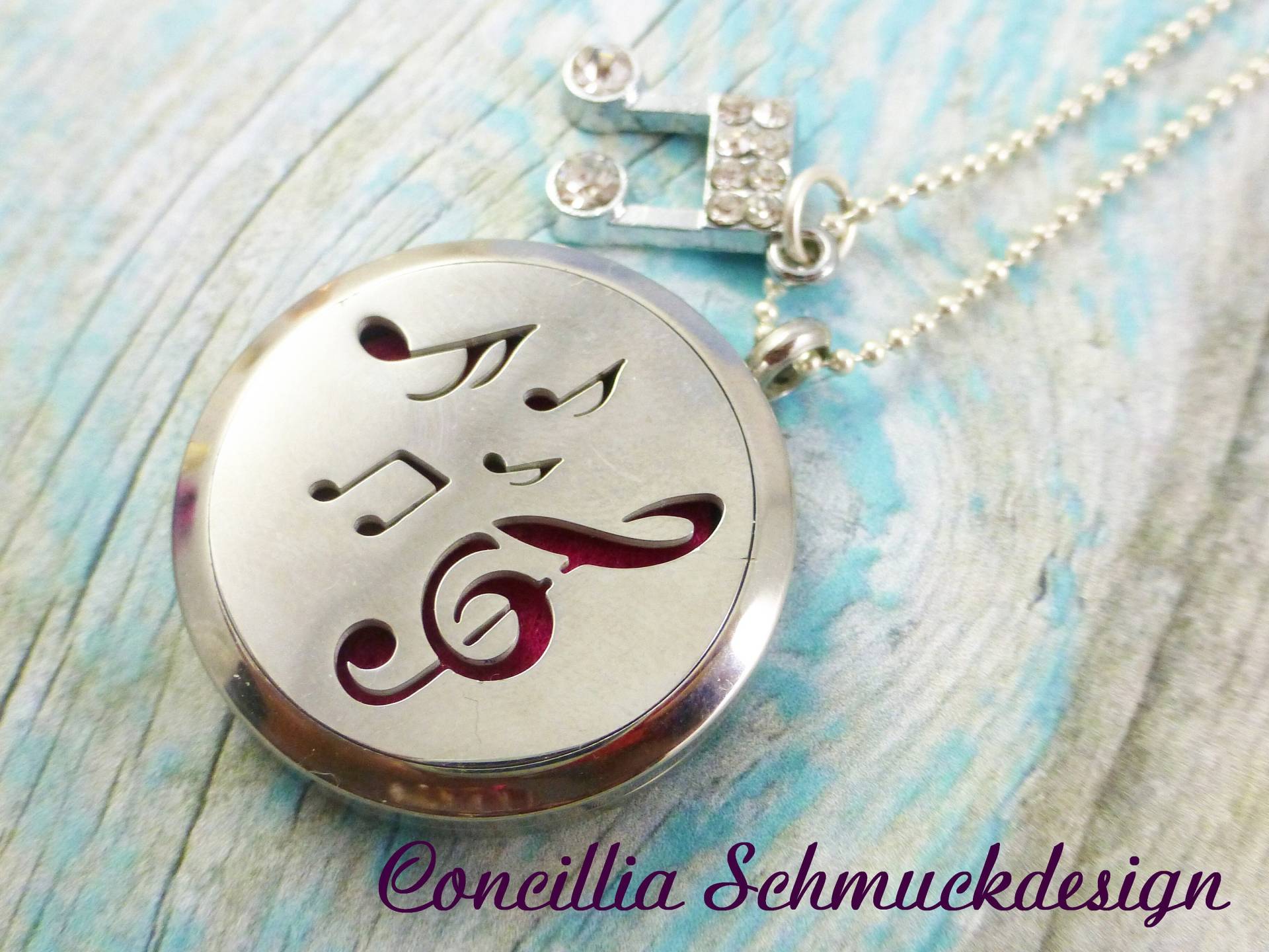 Edelstahl Duft Medaillon Noten von concilliadesign