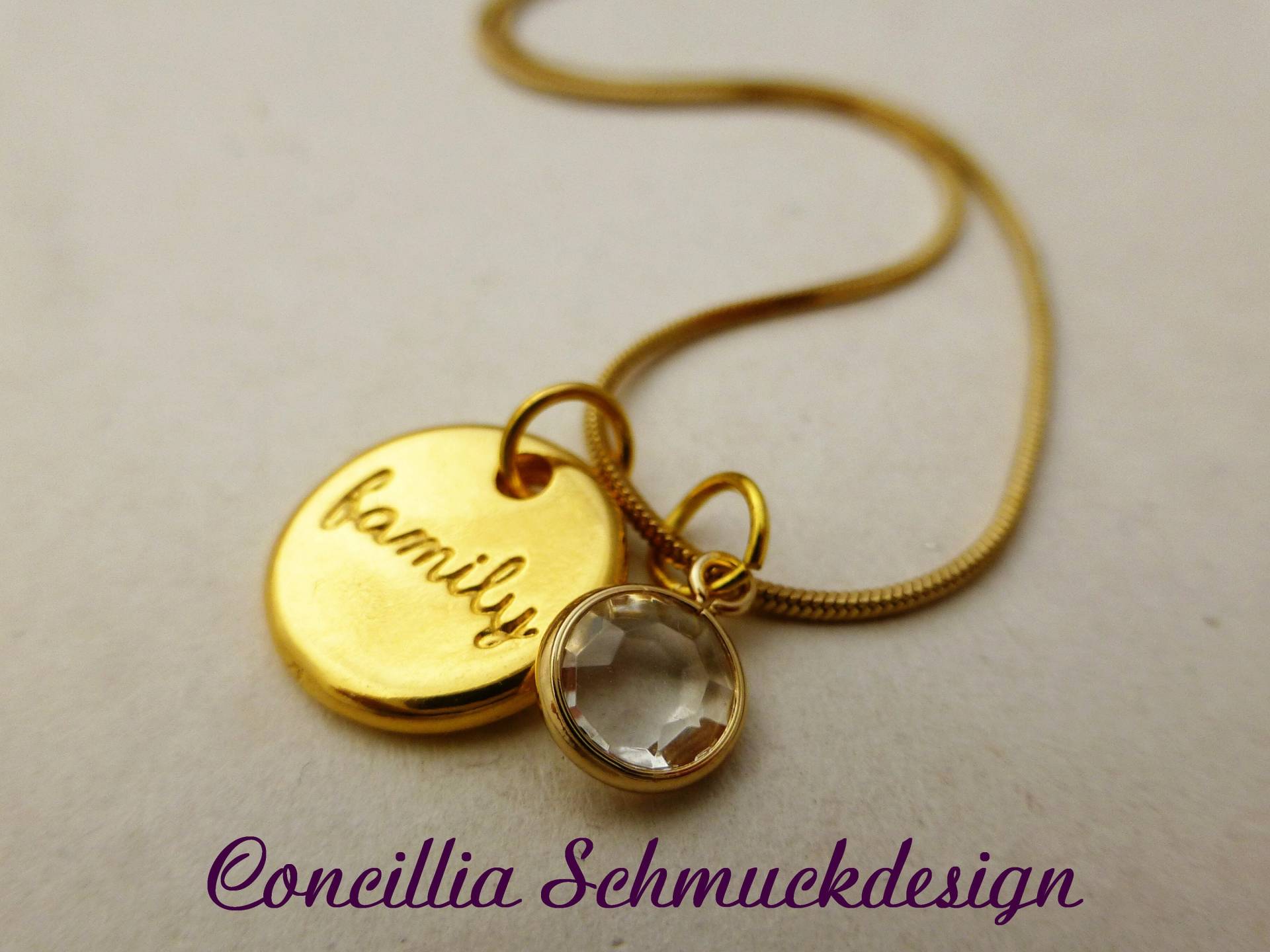Kette Familie Goldfarben von concilliadesign