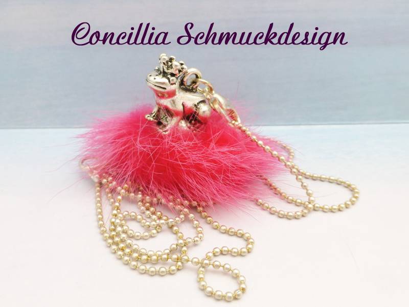 Kette Froschkönig Auf Pinkfarbenem Puschel von concilliadesign