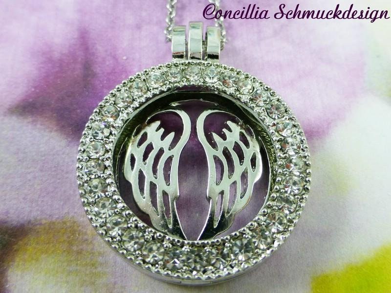 Kette Glitzeranhänger Flügel von concilliadesign