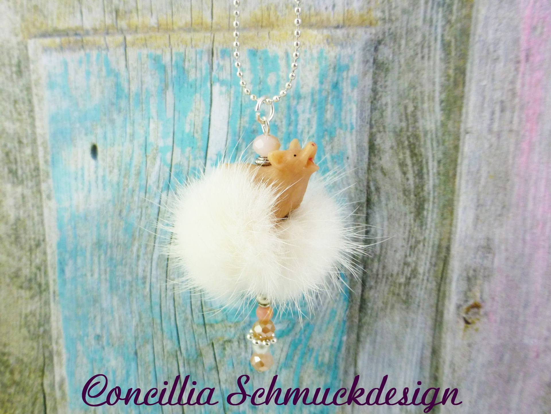 Kette Glücksschwein Hellrosa Weiß von concilliadesign