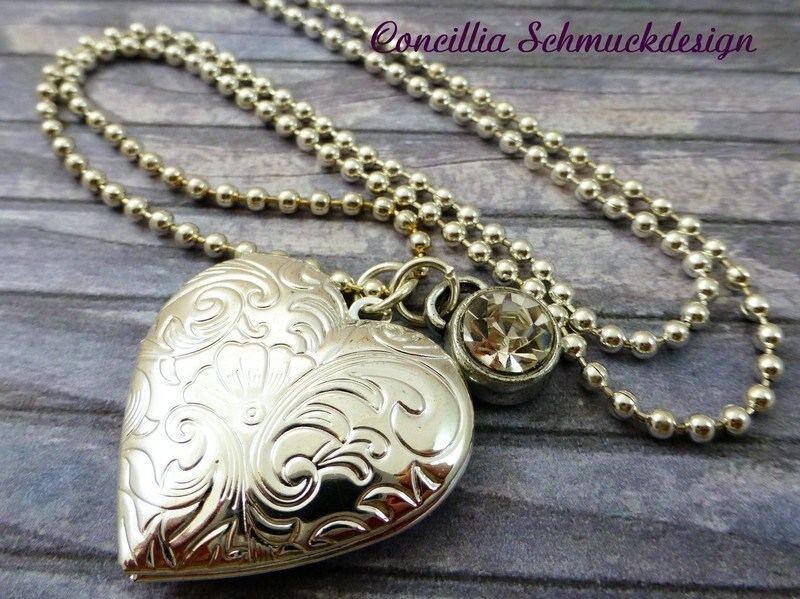 Kette Herz Medaillon Aufklappbar Kugelkette 50 cm von concilliadesign