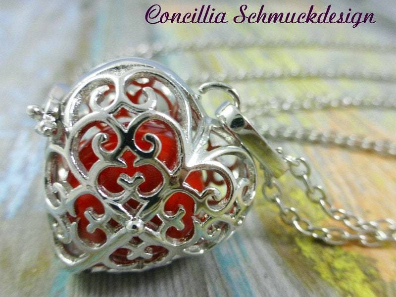 Kette Klangherz Mit Roter Kugel von concilliadesign