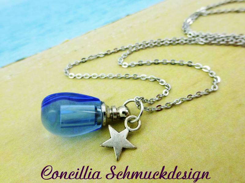 Kette Mini Fläschchen Blau von concilliadesign