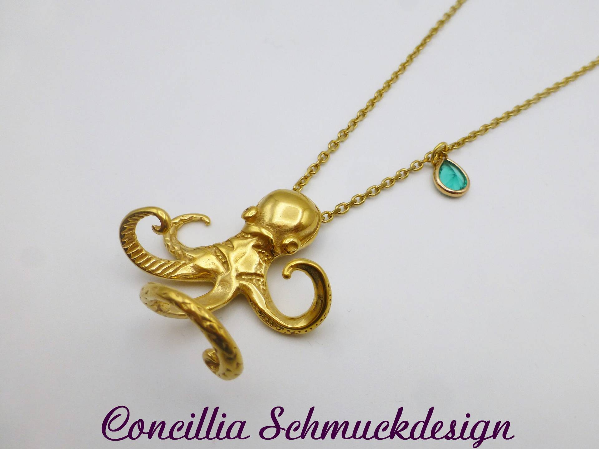 Kette Octopus Edelstahl Goldfarben An Edelstahlkette von concilliadesign
