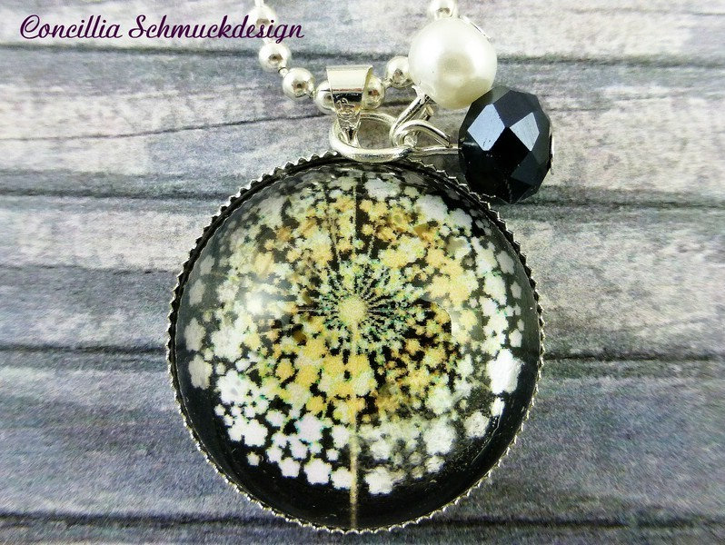 Kette Pusteblume Weiß Gelb Schwarz von concilliadesign