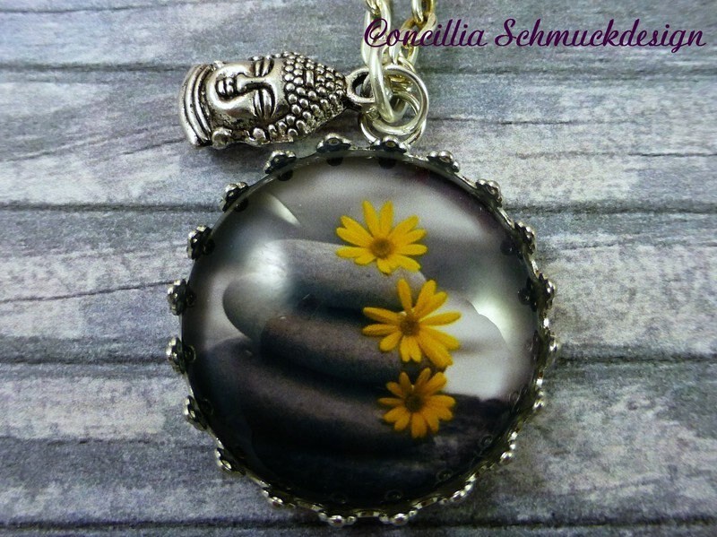 Kette Relax Buddha Cabochon Anhänger Steine Kette Relax Buddha Cabochon Anhänger Steine von concilliadesign