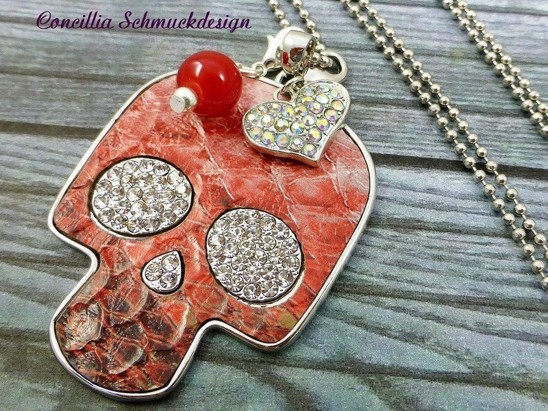 Kette Skull Glitzer Silber Herz von concilliadesign