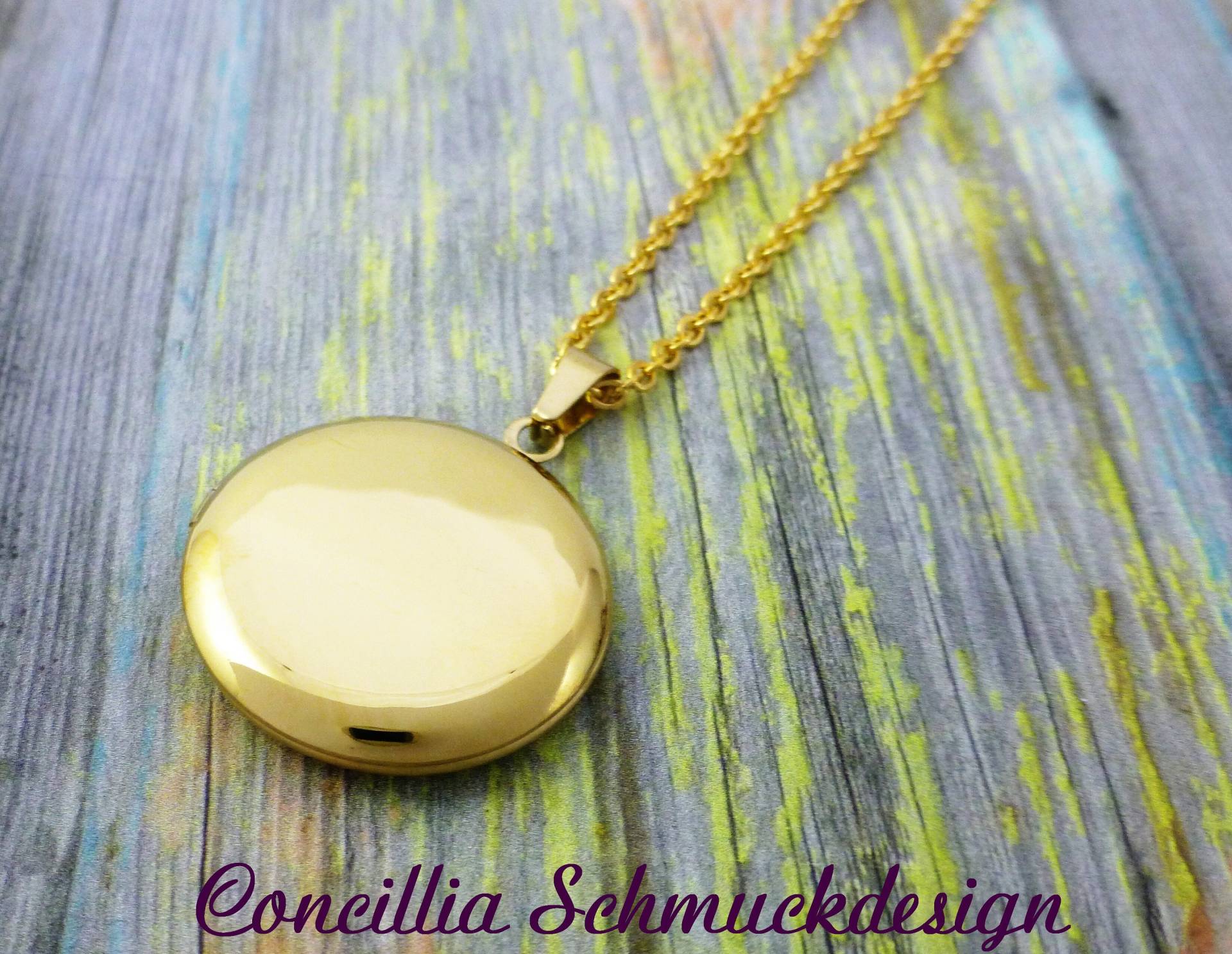 Medaillon Edelstahl Gold Aufklappbar von concilliadesign