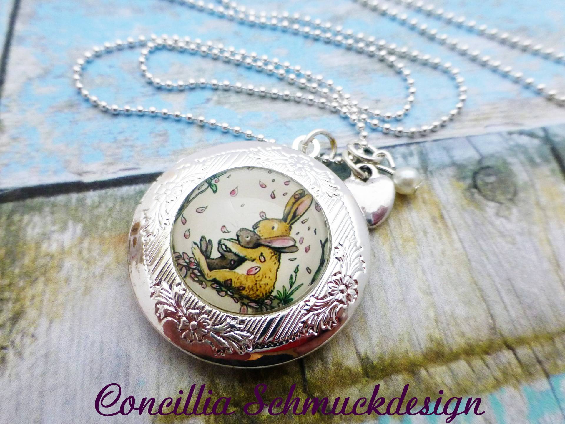 Medaillon Hasen Mama Und Kind Aufklappbar von concilliadesign